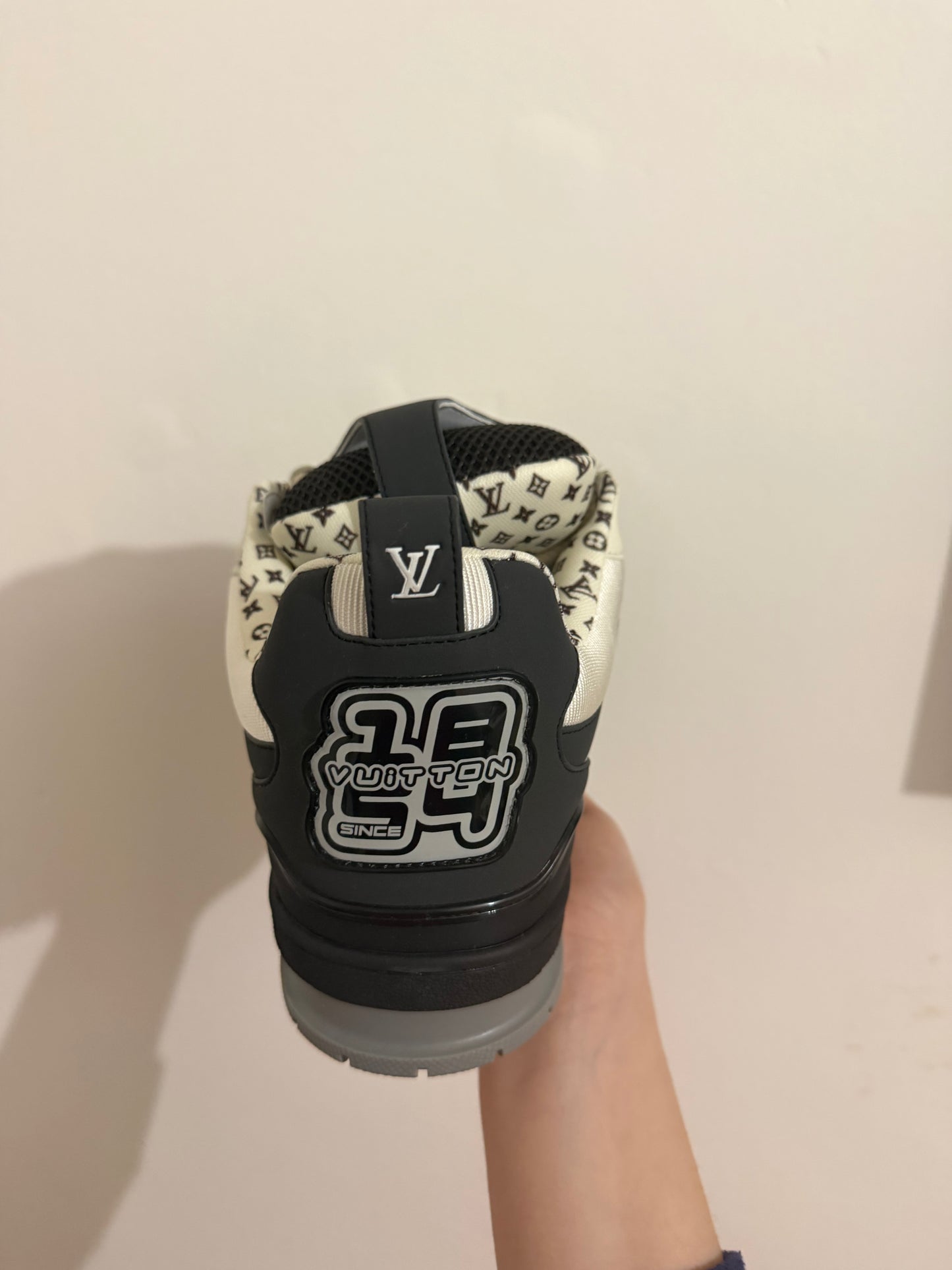 LV SKATE